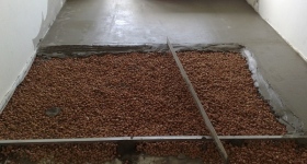 стяжка пола в квартире фото