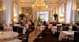 Ресторан в классическом стиле Ресторан в классическом стиле