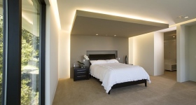 потолок в спальне с подсветкой фото потолок в спальне с подсветкой фото