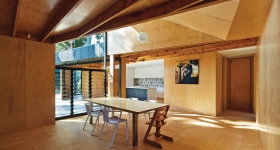 Отделка потолка в частном доме Отделка потолка в частном доме