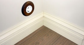 напольный плинтус фото