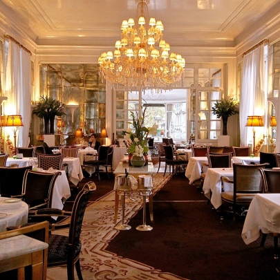 Ресторан в классическом стиле Ресторан в классическом стиле