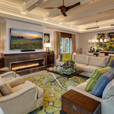 оформление гостиной с камином фото