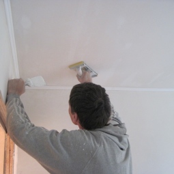 Отделка потолка на кухне Отделка потолка на кухне