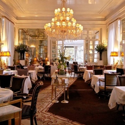 Ресторан в классическом стиле Ресторан в классическом стиле